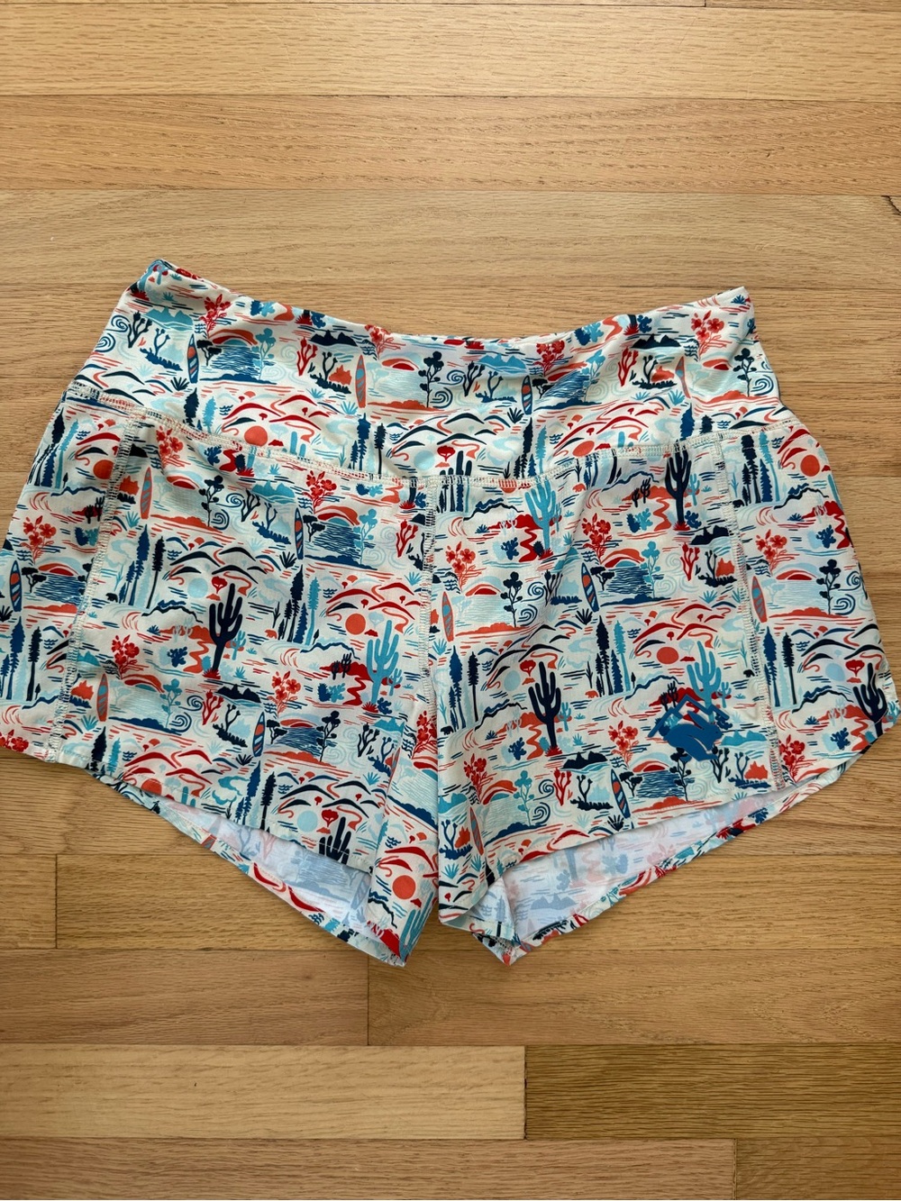 Rabbit Women’s Medium Wilderness Print Running Athletic Shorts